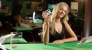 Minat tenis pengguna Indonesia di mobile